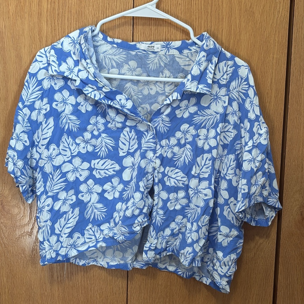 Ardene Blue and White Floral Button Down Shirt